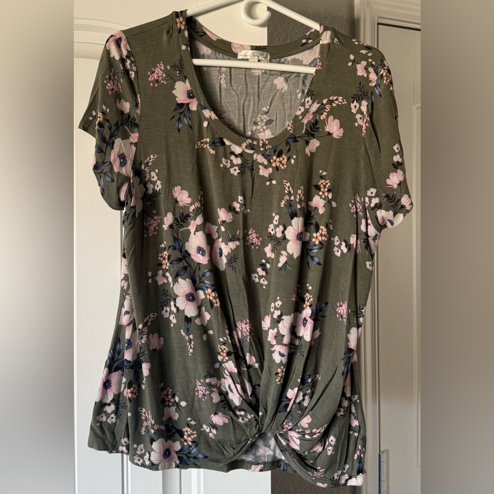 nine britton Olive Green Floral Twist-Front Short Sleeve Tunic